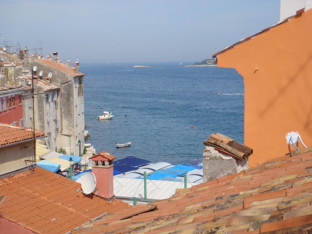 Apartment Atelier Scalinata Rovigno Esterno foto