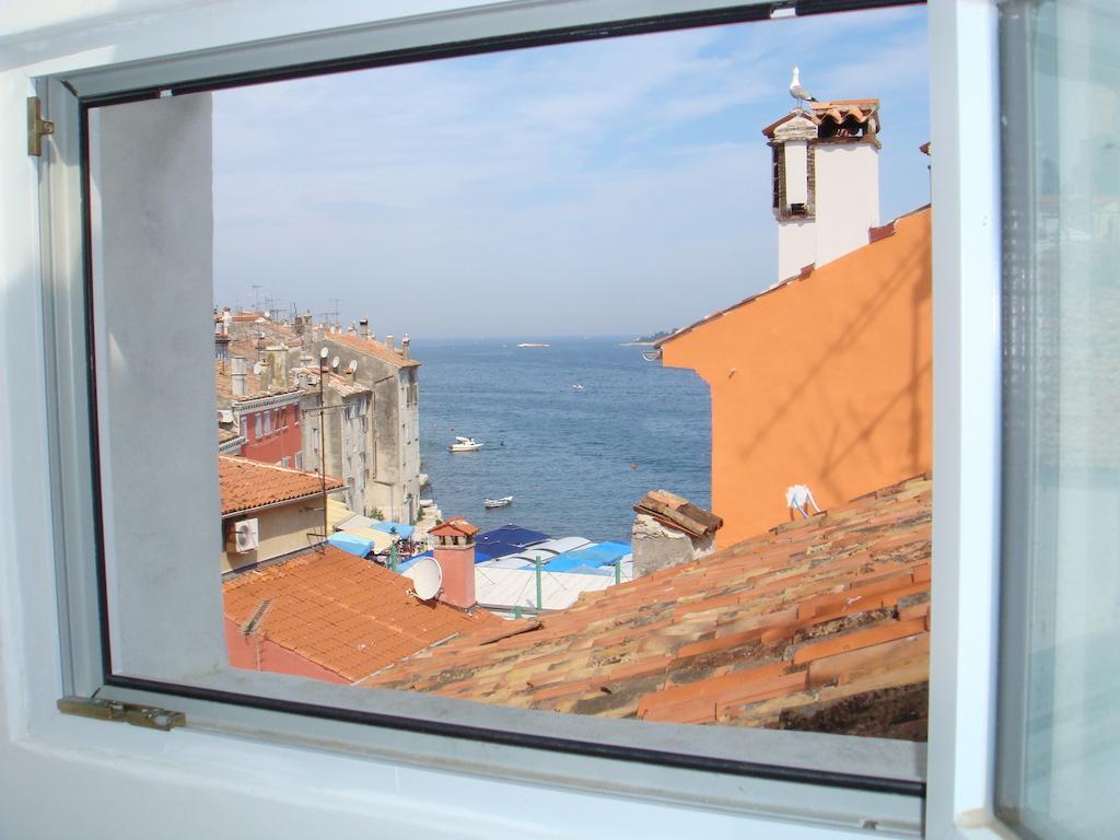 Apartment Atelier Scalinata Rovigno Esterno foto